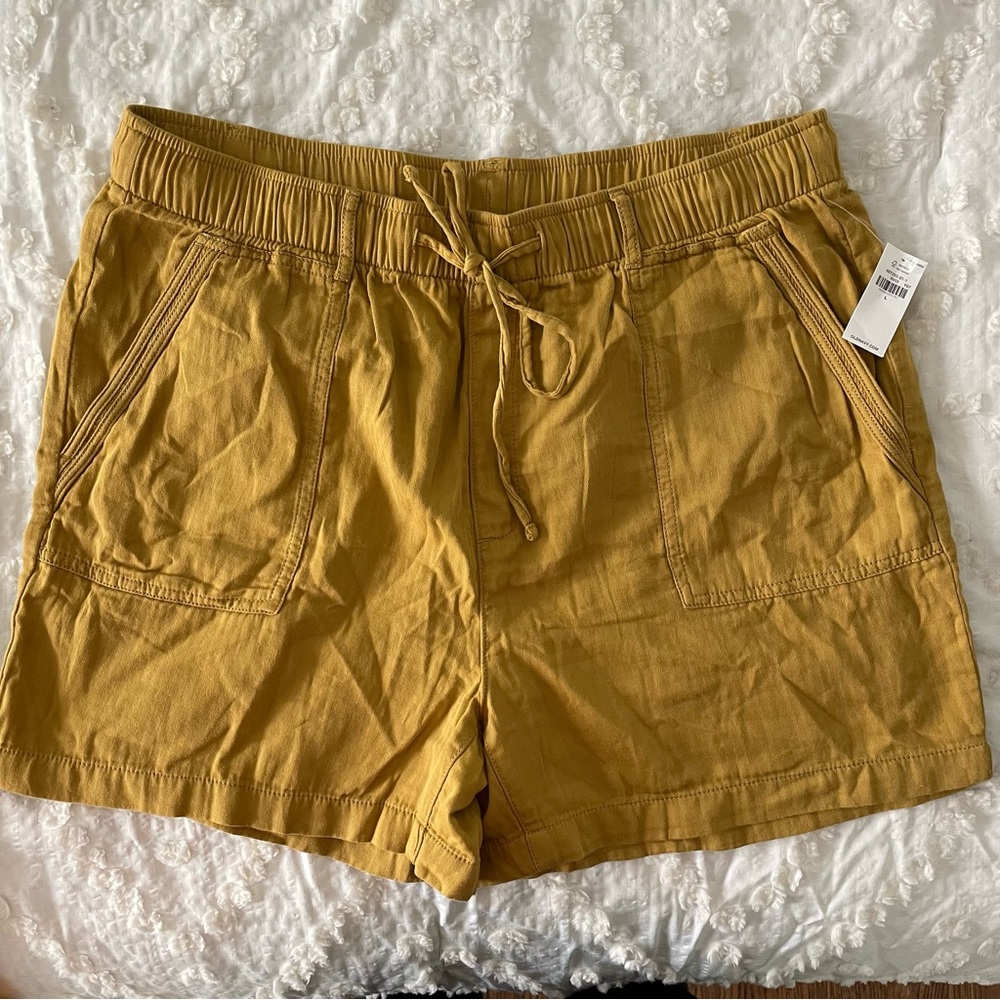 Old Navy Shorts NWT